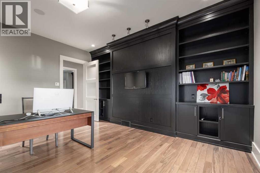 16 Spring Valley Way Sw, Calgary, AB - Indoor Photo Showing Office