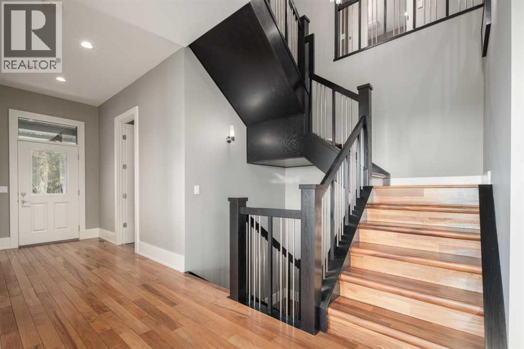 16 Spring Valley Way Sw, Calgary, AB - Indoor Photo Showing Other Room