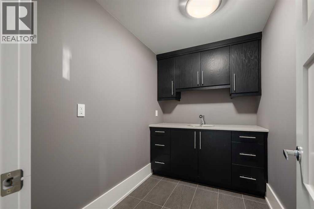 16 Spring Valley Way Sw, Calgary, AB - Indoor