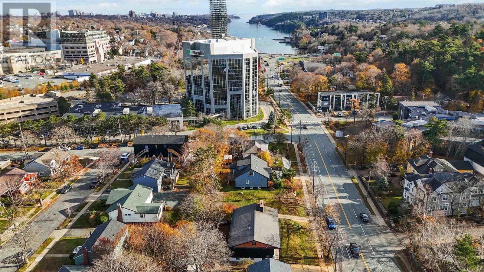 Central and accessible - 2785 Joseph Howe Drive, Halifax, NS