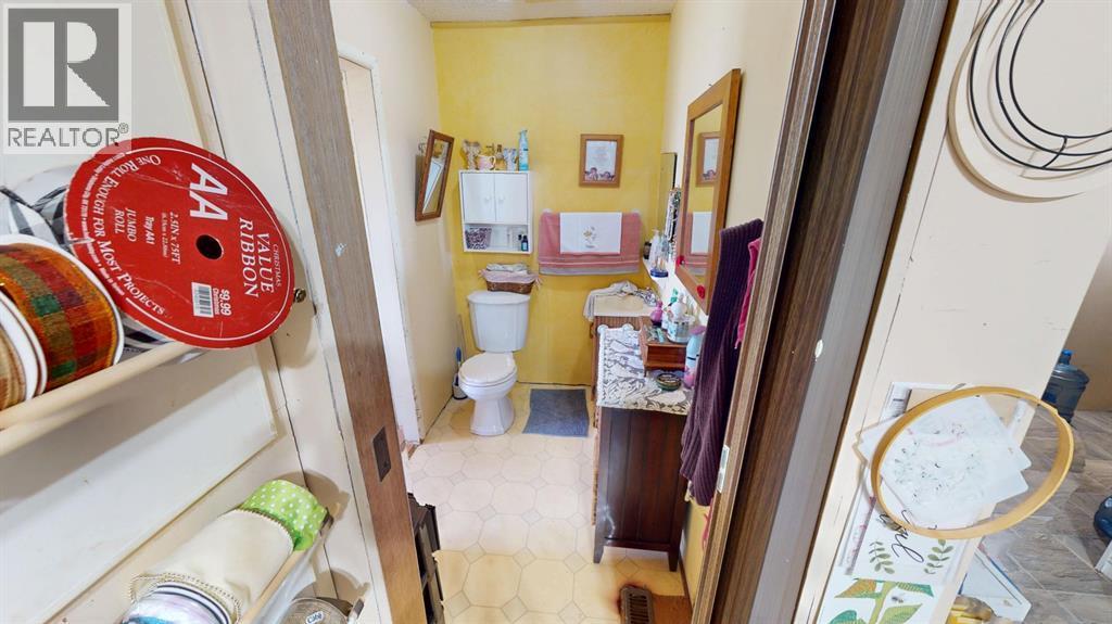 219 181043 Hwy 550 Drive, Rural Newell, County Of, AB - Indoor