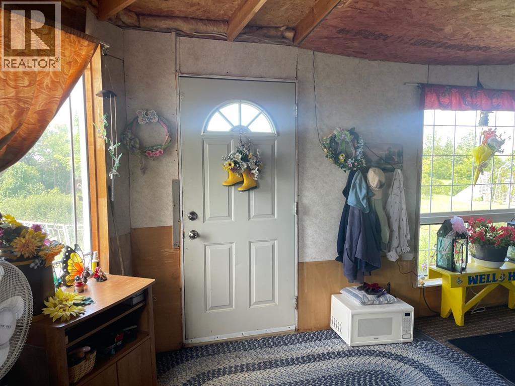 219 181043 Hwy 550 Drive, Rural Newell, County Of, AB - Indoor Photo Showing Other Room