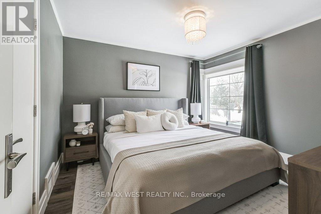 195 Berry Road, Toronto, ON - Indoor Photo Showing Bedroom