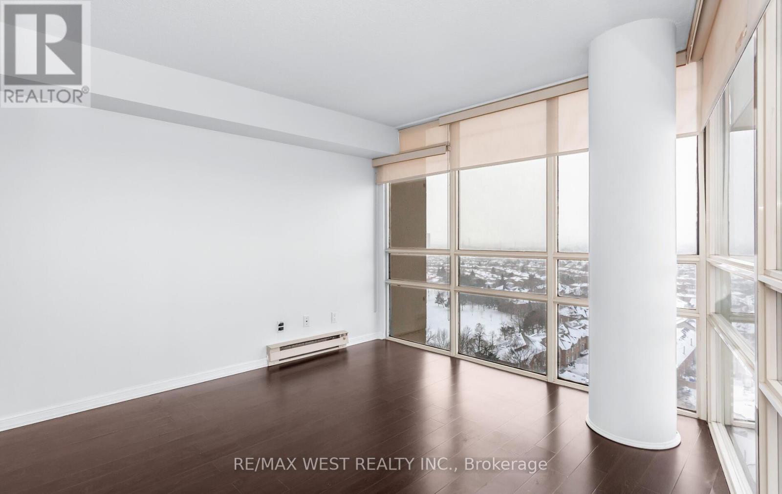 1510 - 50 Eglinton Avenue W, Mississauga, ON - Indoor Photo Showing Other Room