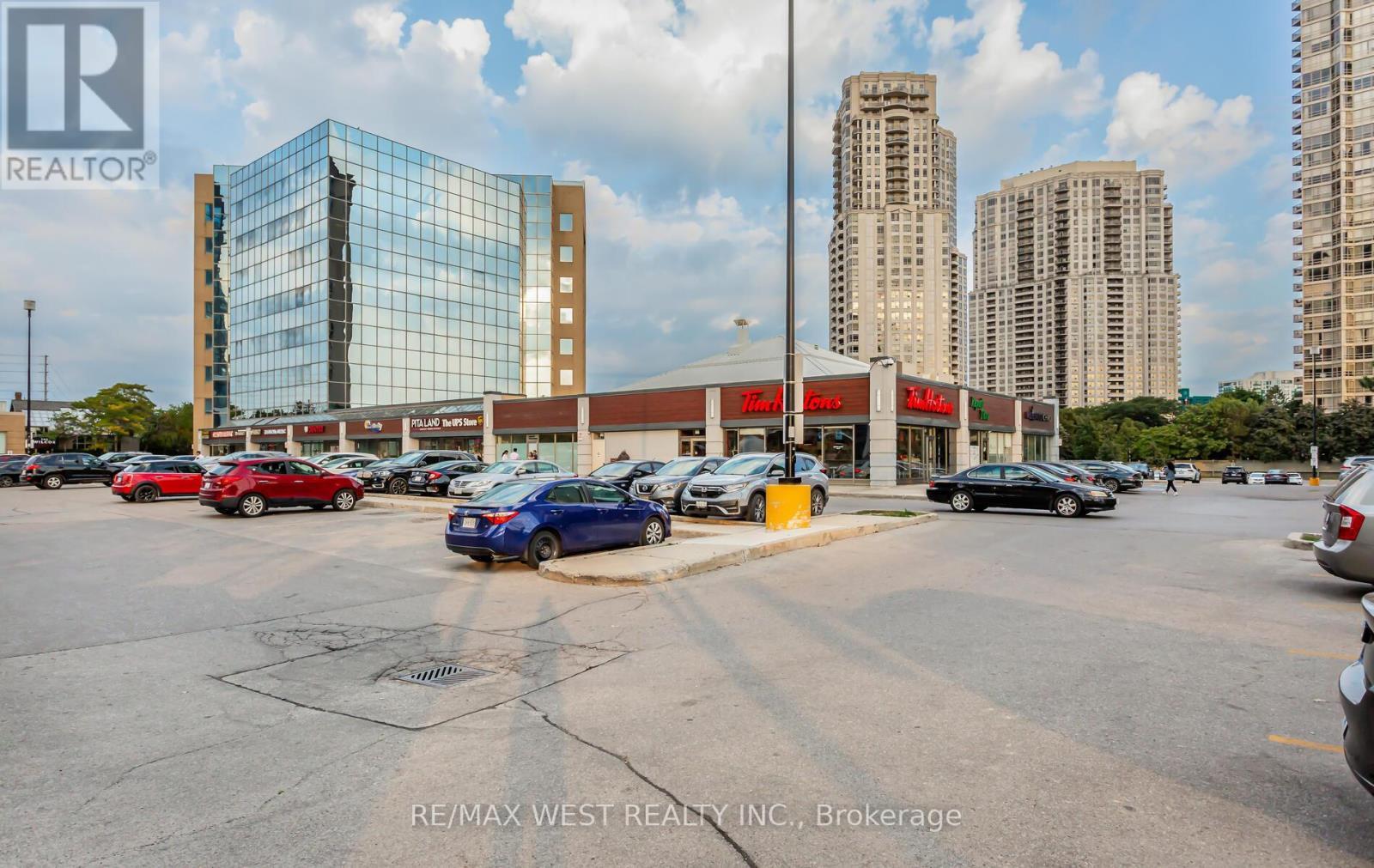 1510 - 50 Eglinton Avenue W, Mississauga, ON - Outdoor With Facade