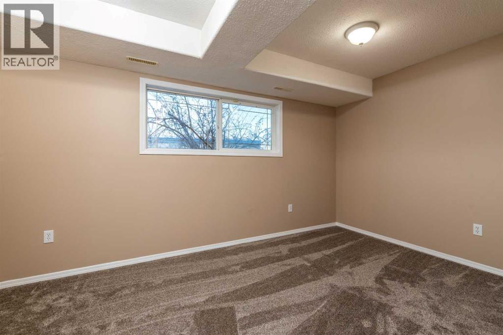 6519 35 Street, Lloydminster, AB - Indoor Photo Showing Other Room