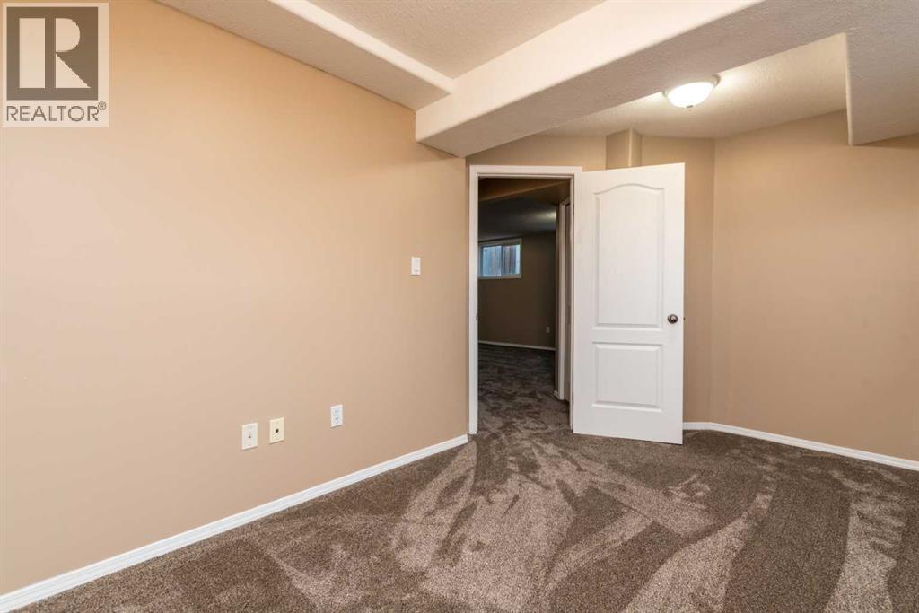 6519 35 Street, Lloydminster, AB - Indoor Photo Showing Other Room