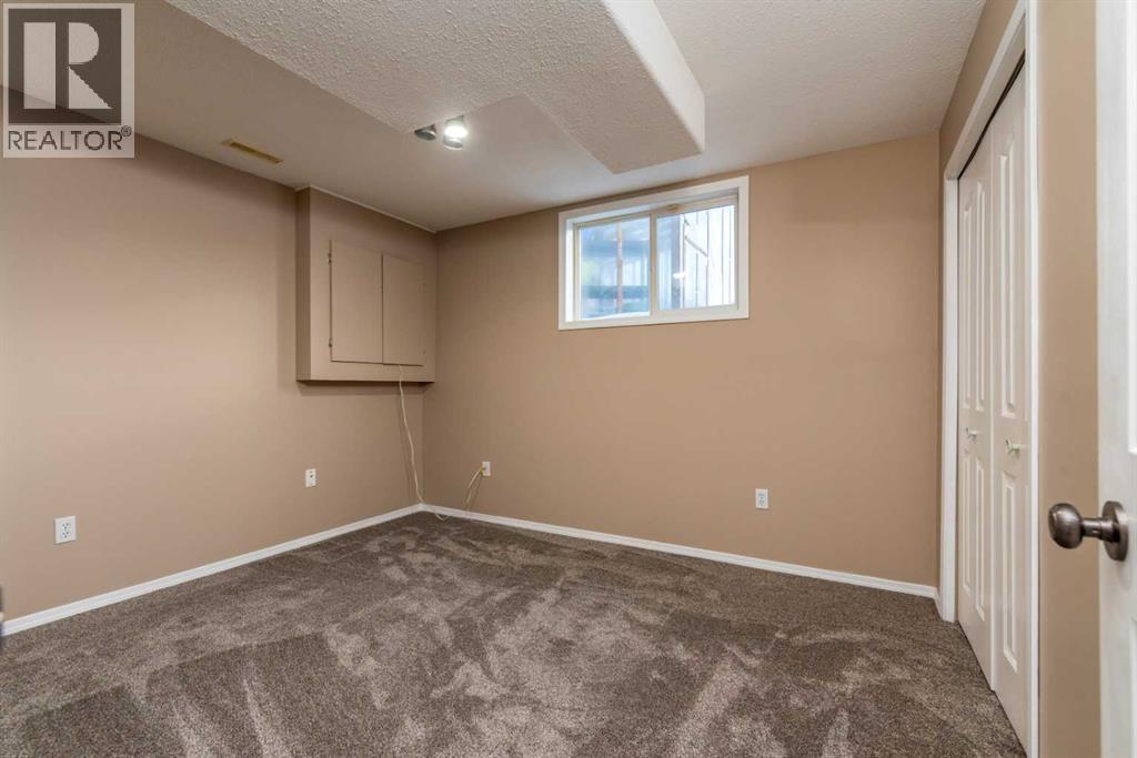6519 35 Street, Lloydminster, AB - Indoor Photo Showing Other Room