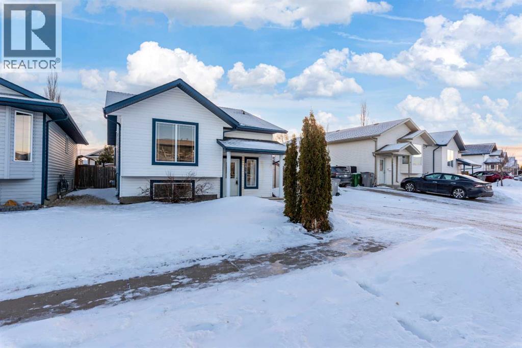 6519 35 Street, Lloydminster, AB - Outdoor