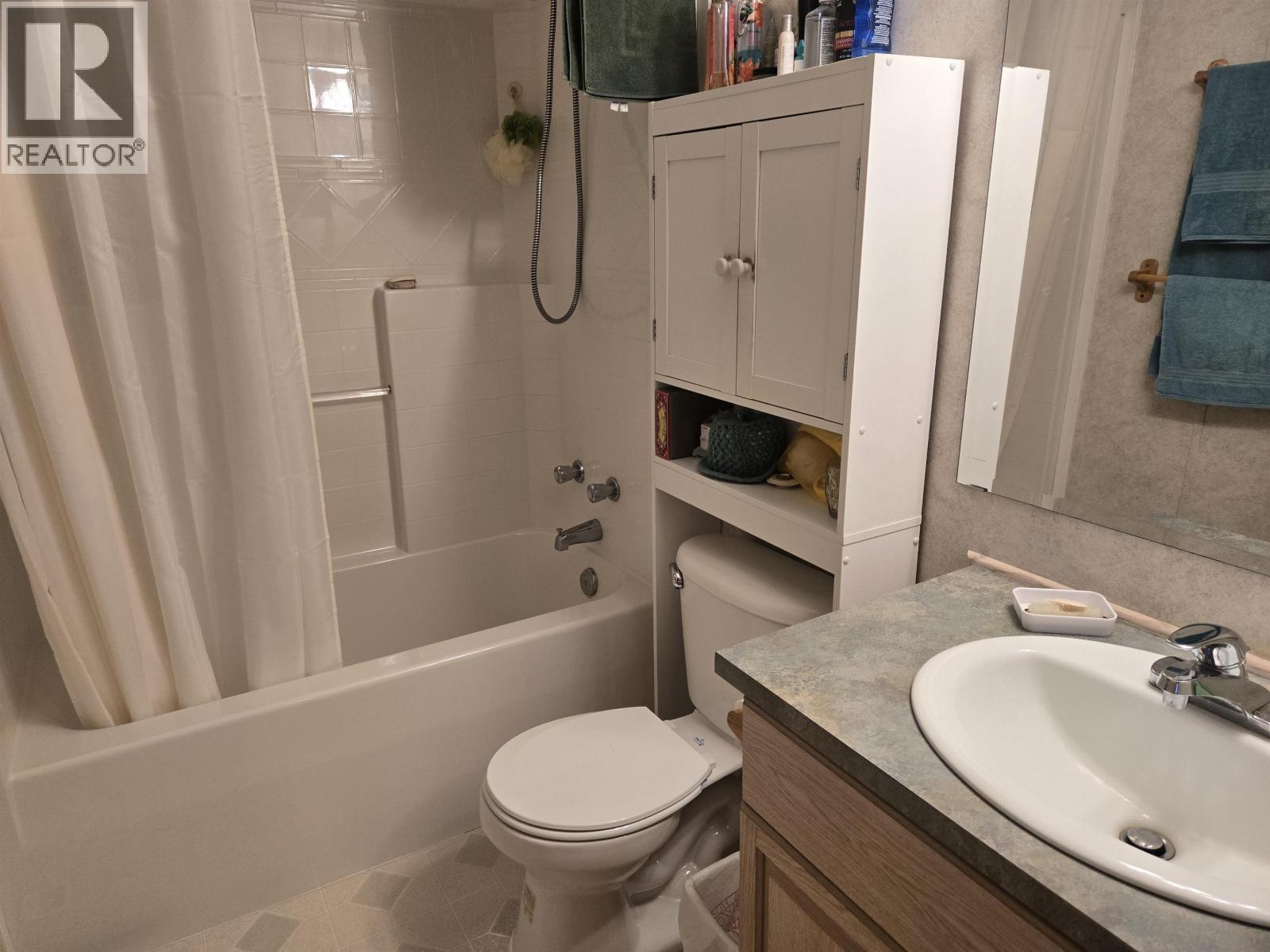 1483 Cody Dale Road, Quesnel, BC - Indoor Photo Showing Bathroom