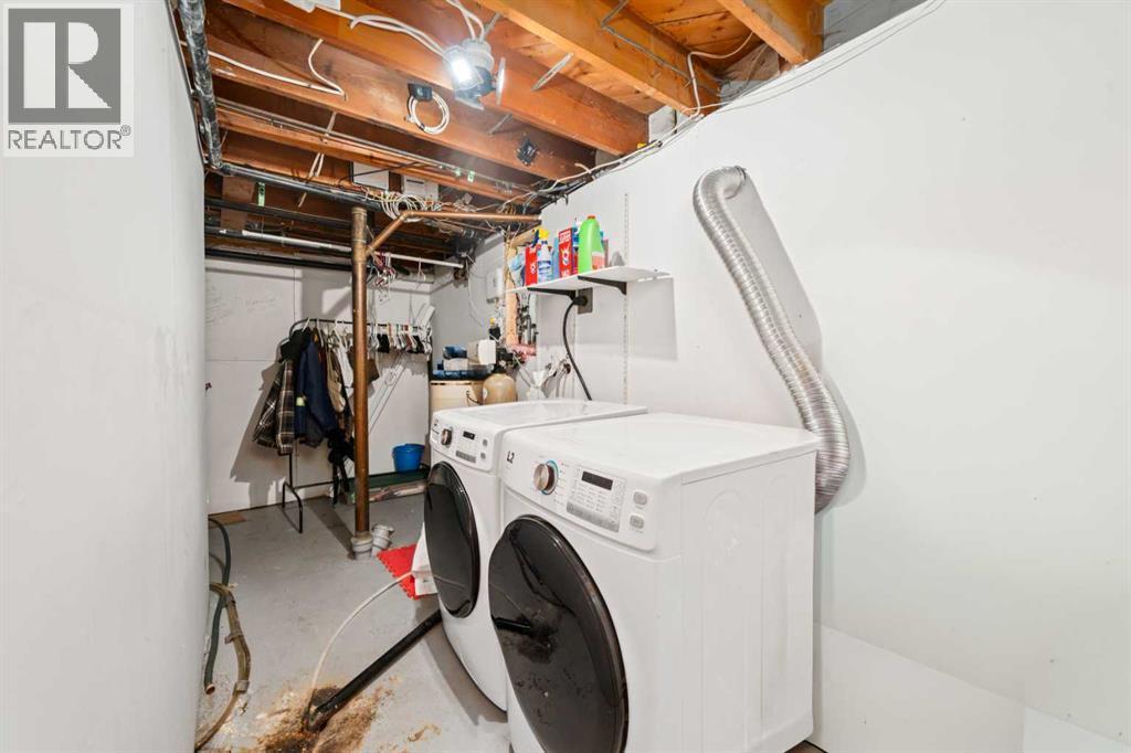 2219 40 Street Se, Calgary, AB - Indoor Photo Showing Laundry Room