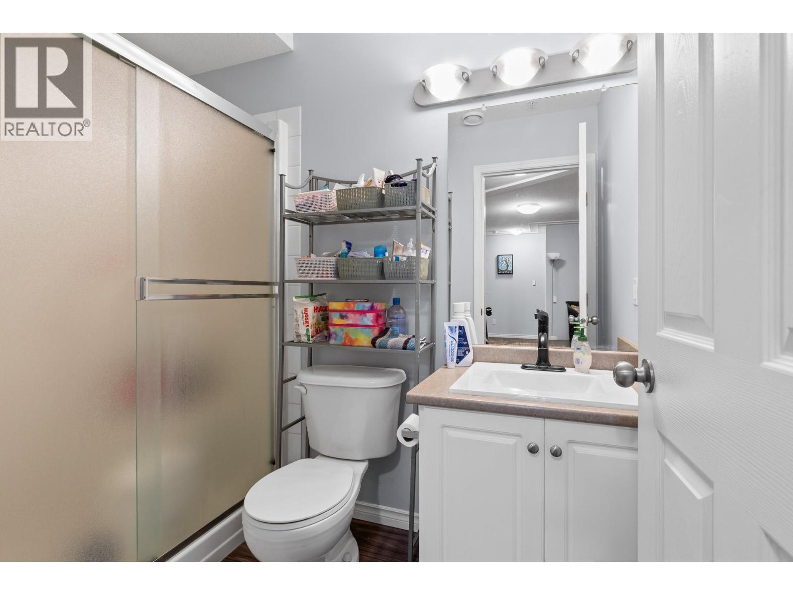 Second Bathroom - 1966 Durnin Road Unit# 105, Kelowna, BC - Indoor Photo Showing Bathroom