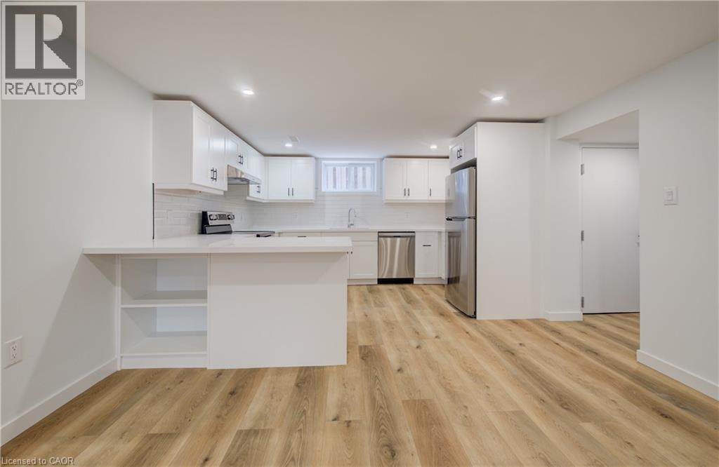 24 Alderney Avenue, Hamilton, ON - Indoor Photo Showing Kitchen