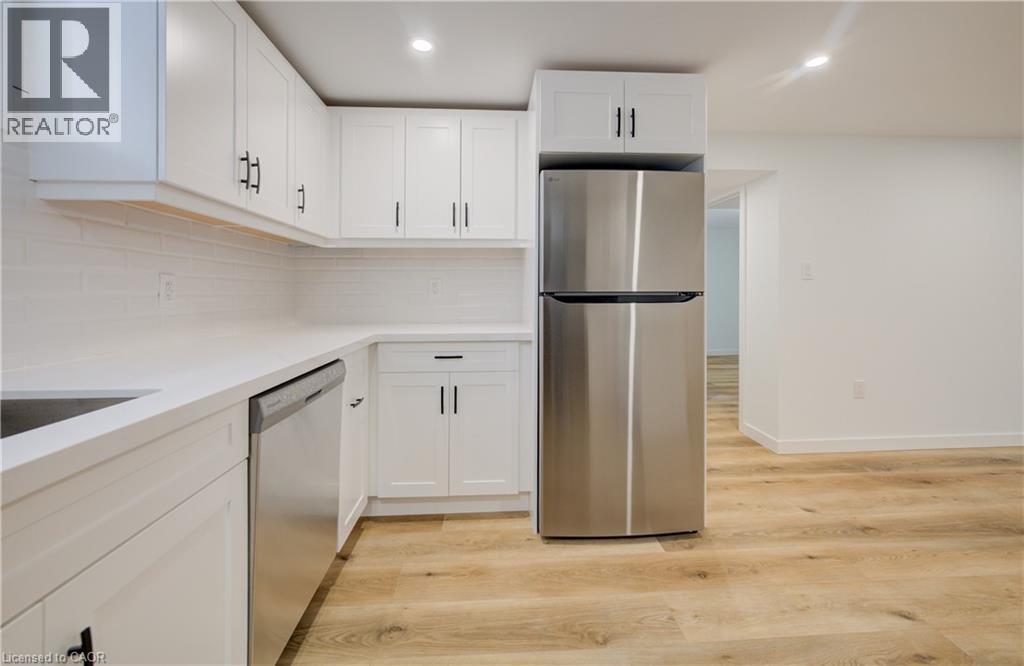 24 Alderney Avenue, Hamilton, ON - Indoor Photo Showing Kitchen