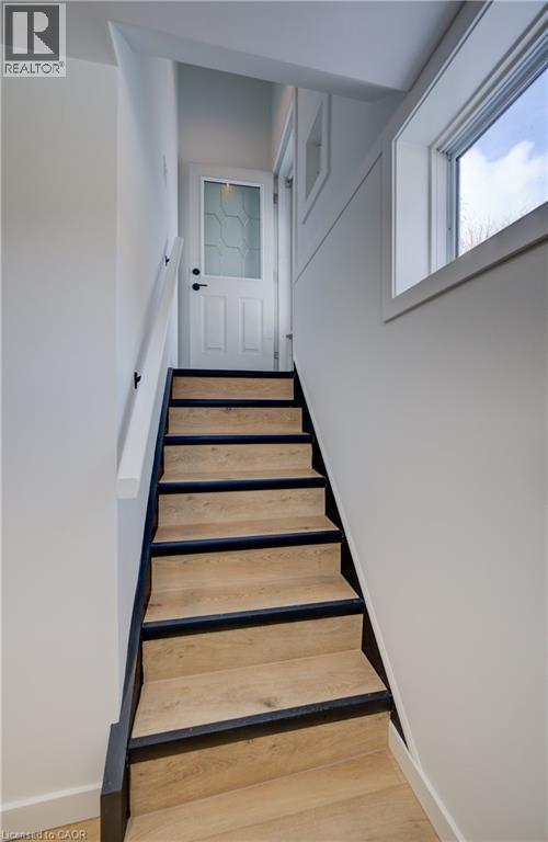 24 Alderney Avenue, Hamilton, ON - Indoor Photo Showing Other Room