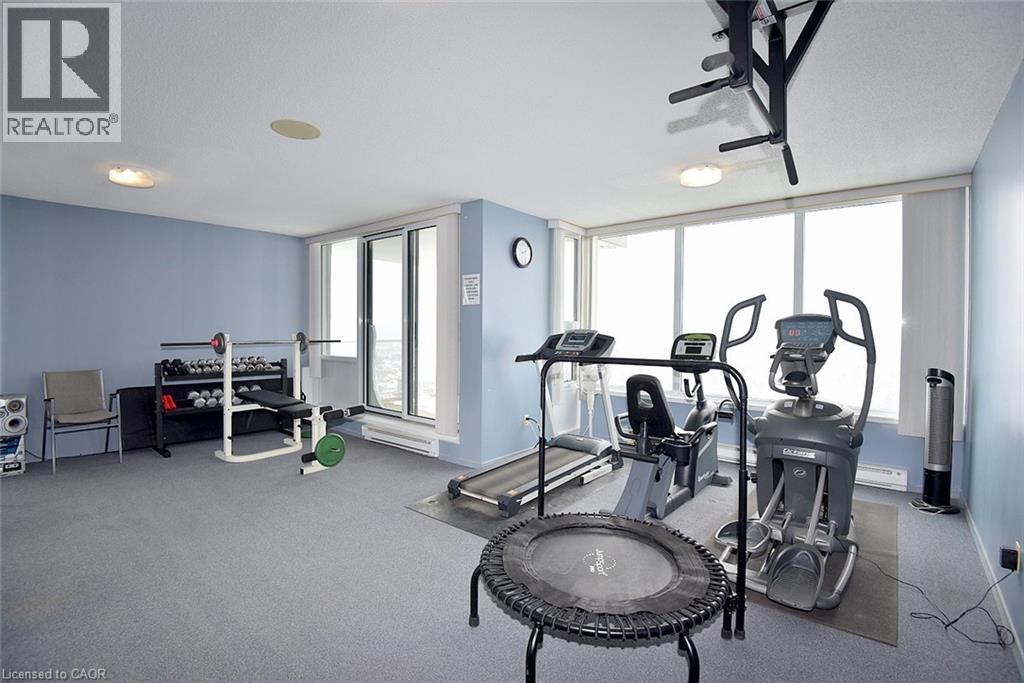 75 Queen Street N Unit# 1707, Hamilton, ON - Indoor Photo Showing Gym Room