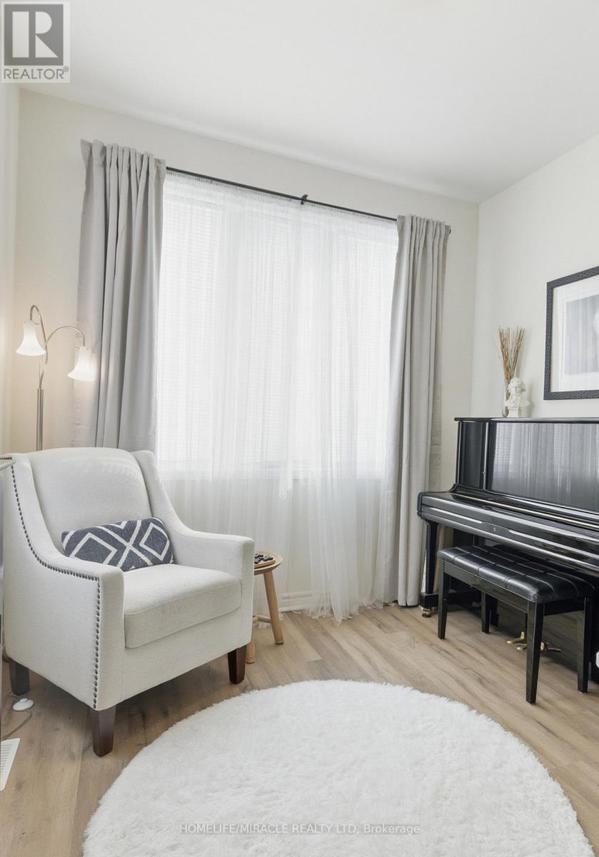 919 Ash Gate, Milton, ON - Indoor Photo Showing Bedroom