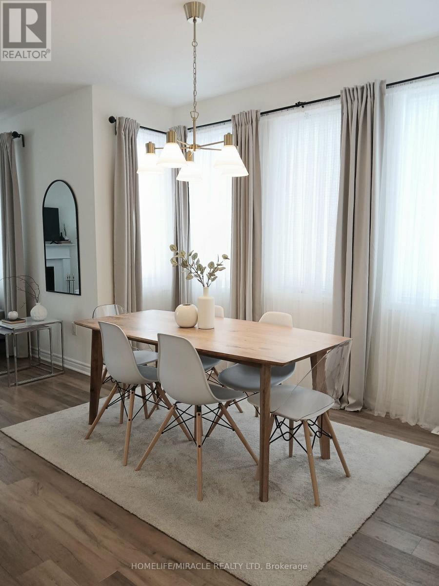 919 Ash Gate, Milton, ON - Indoor Photo Showing Dining Room