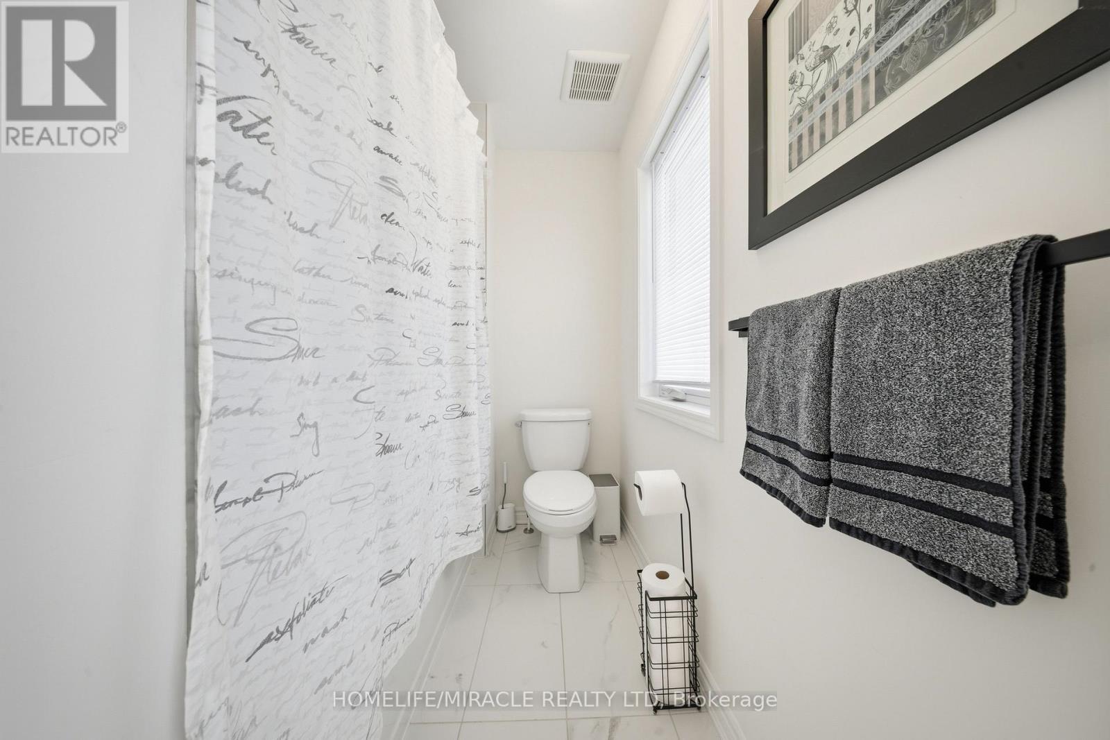 919 Ash Gate, Milton, ON - Indoor Photo Showing Bathroom