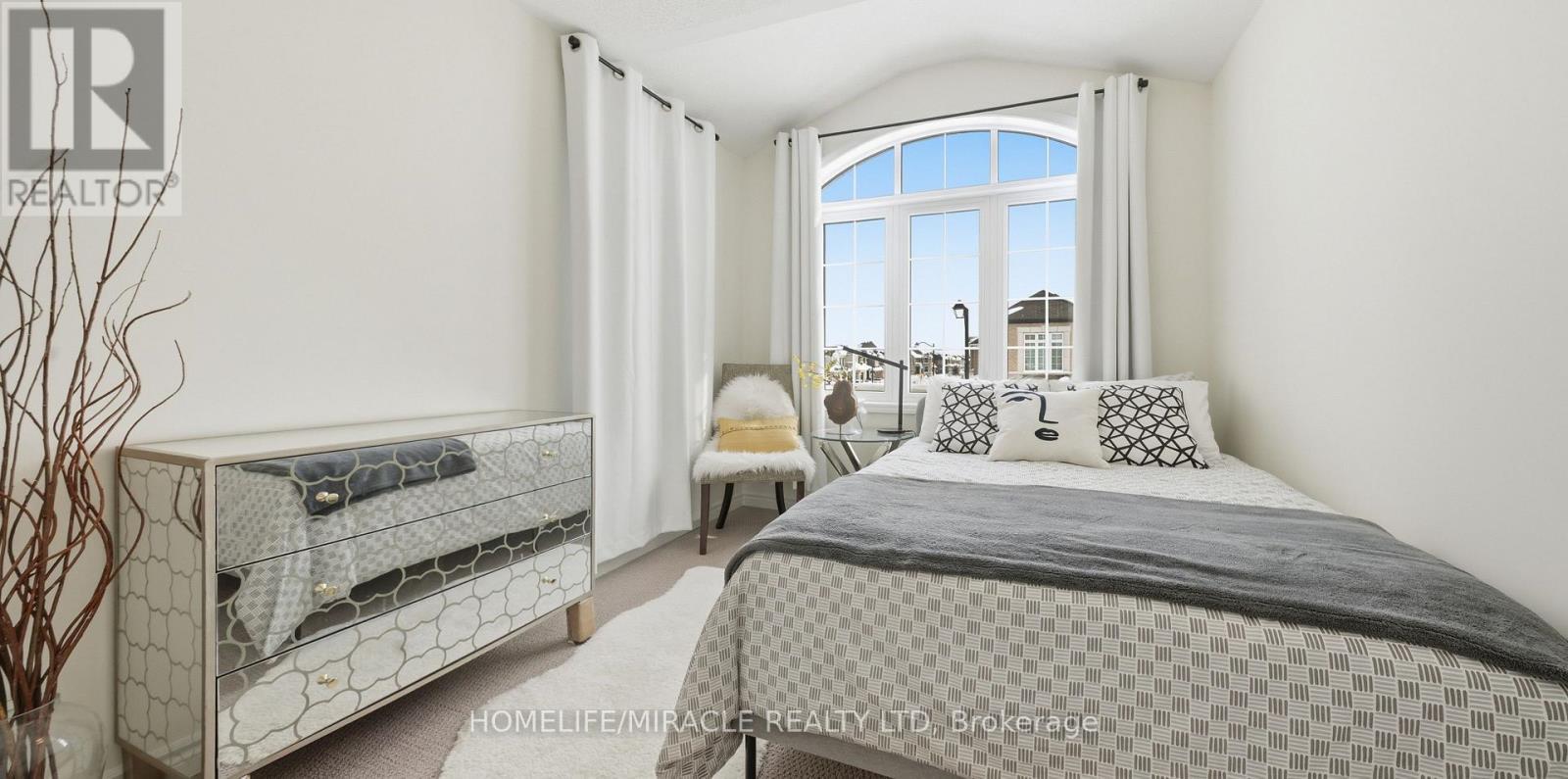 919 Ash Gate, Milton, ON - Indoor Photo Showing Bedroom
