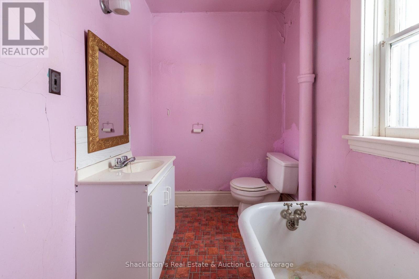 432 Erie Street, Stratford, ON