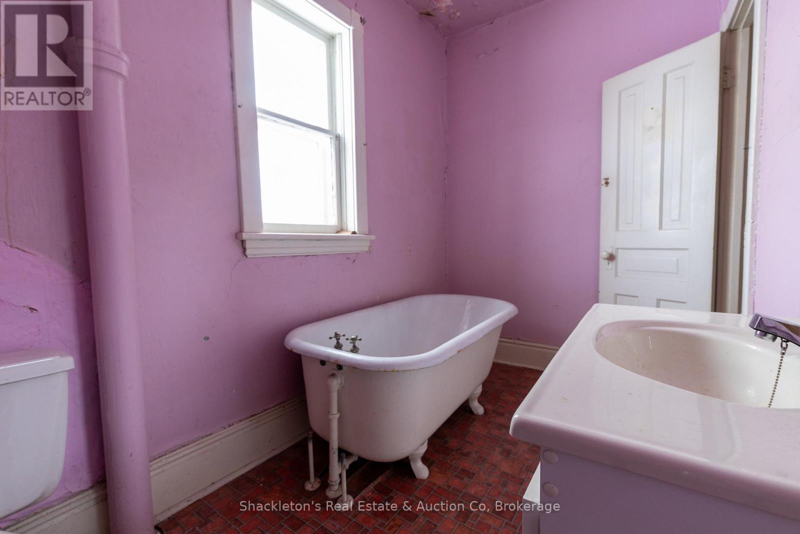 432 Erie Street, Stratford, ON