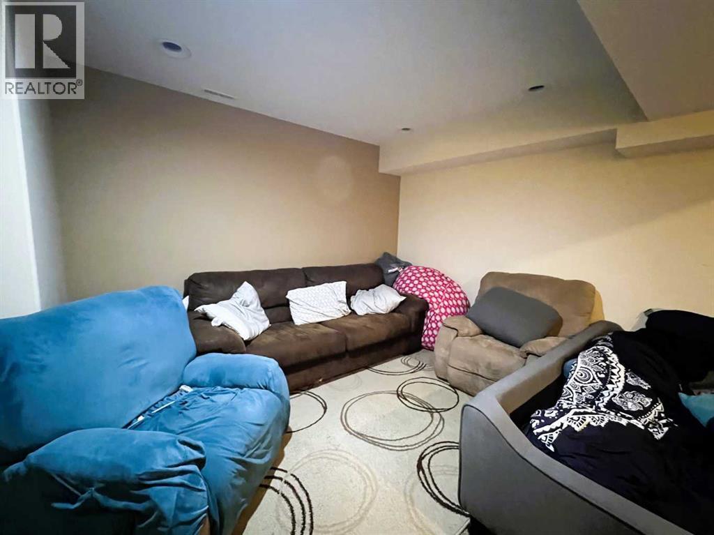 494 Hilton Crescent Ne, Medicine Hat, AB - Indoor