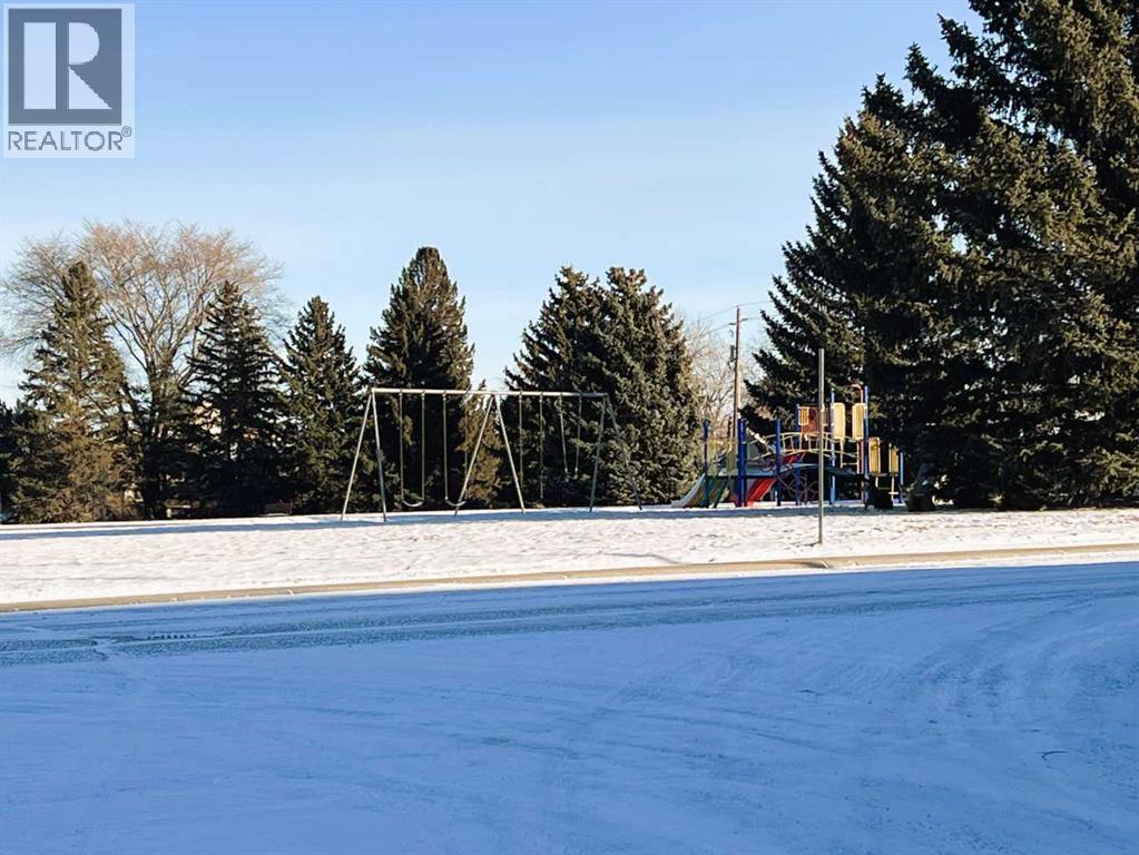 494 Hilton Crescent Ne, Medicine Hat, AB - Outdoor