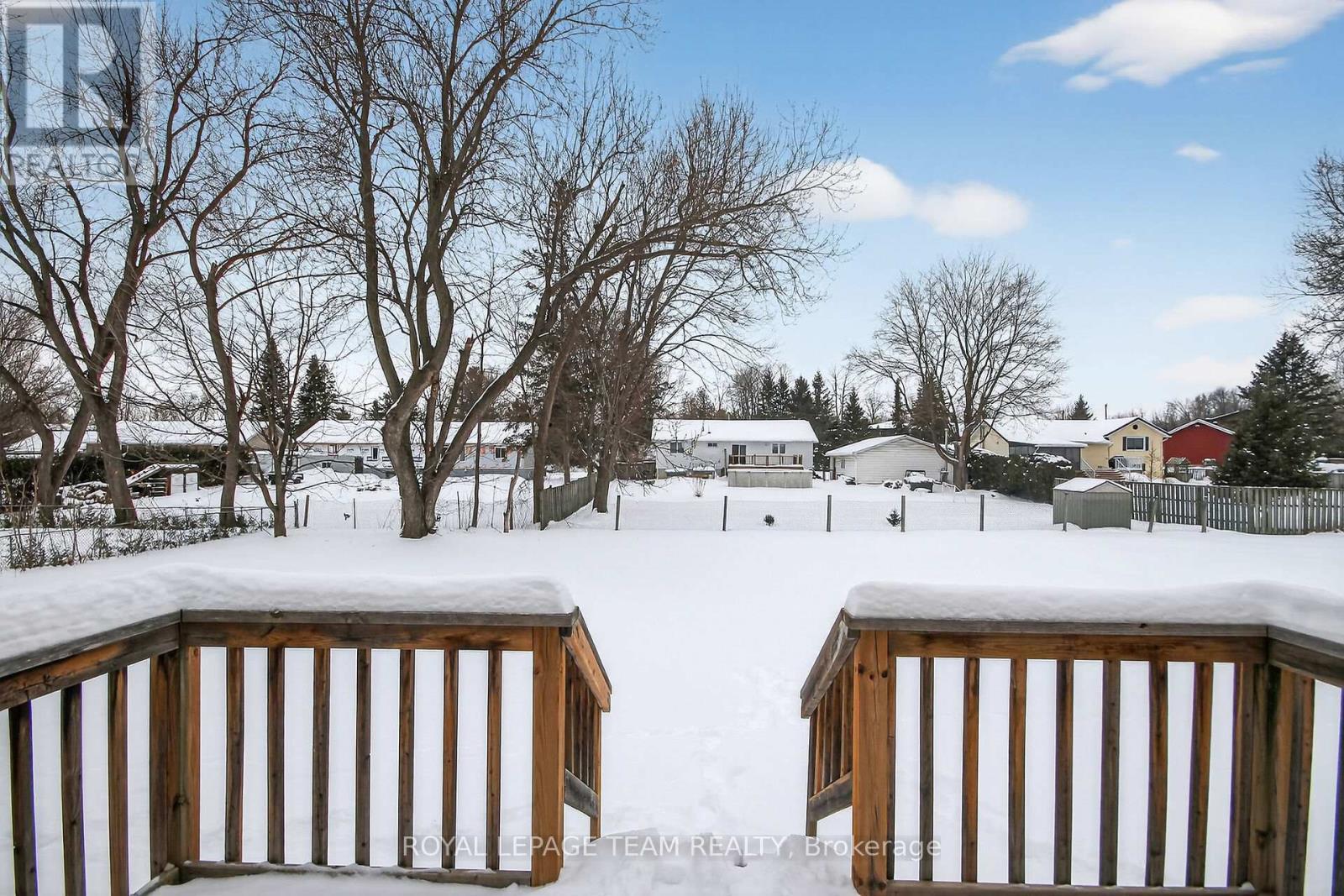 1494 Meadow Drive, Ottawa, ON - Outdoor