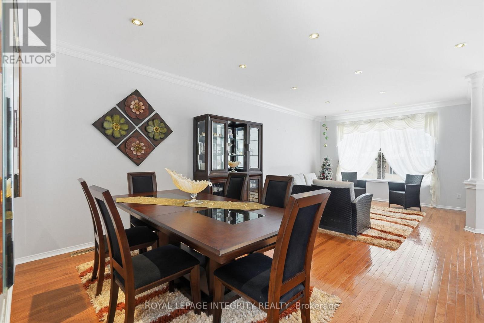2104 Sandy Oaks Drive, Ottawa, ON - Indoor Photo Showing Dining Room