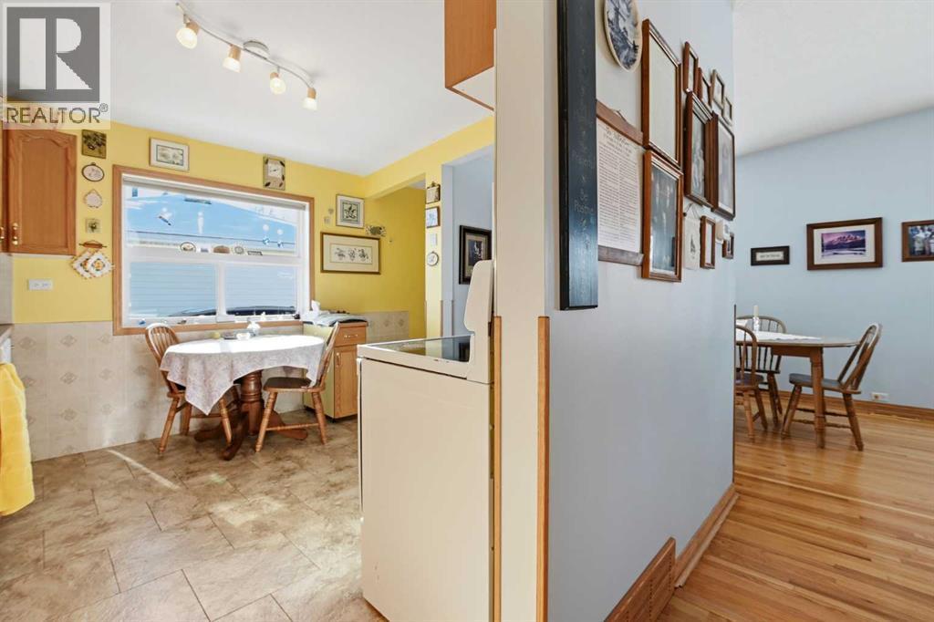 4421 35 Avenue, Red Deer, AB - Indoor