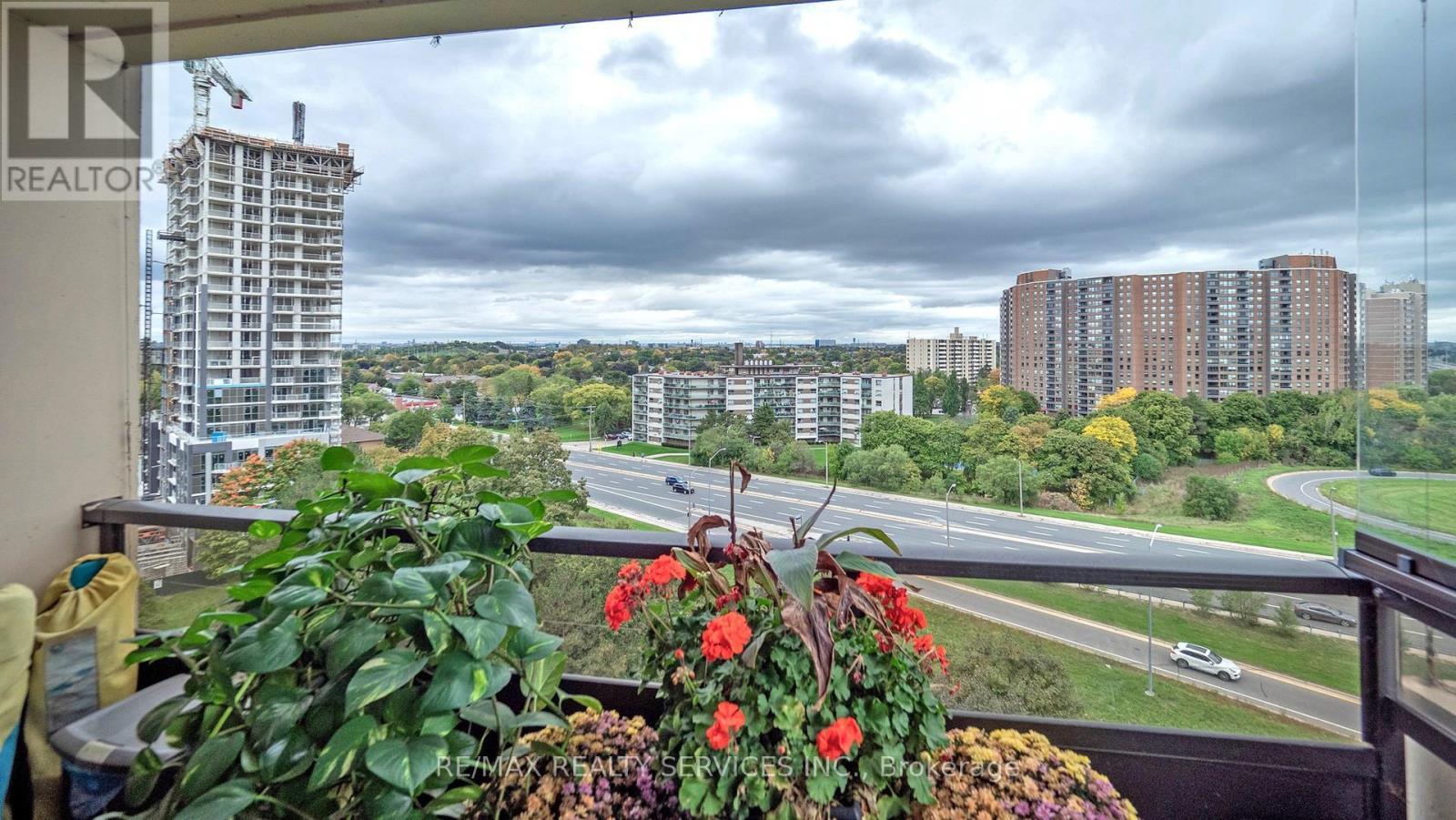 1219 - 551 The West Mall, Toronto, ON - Outdoor