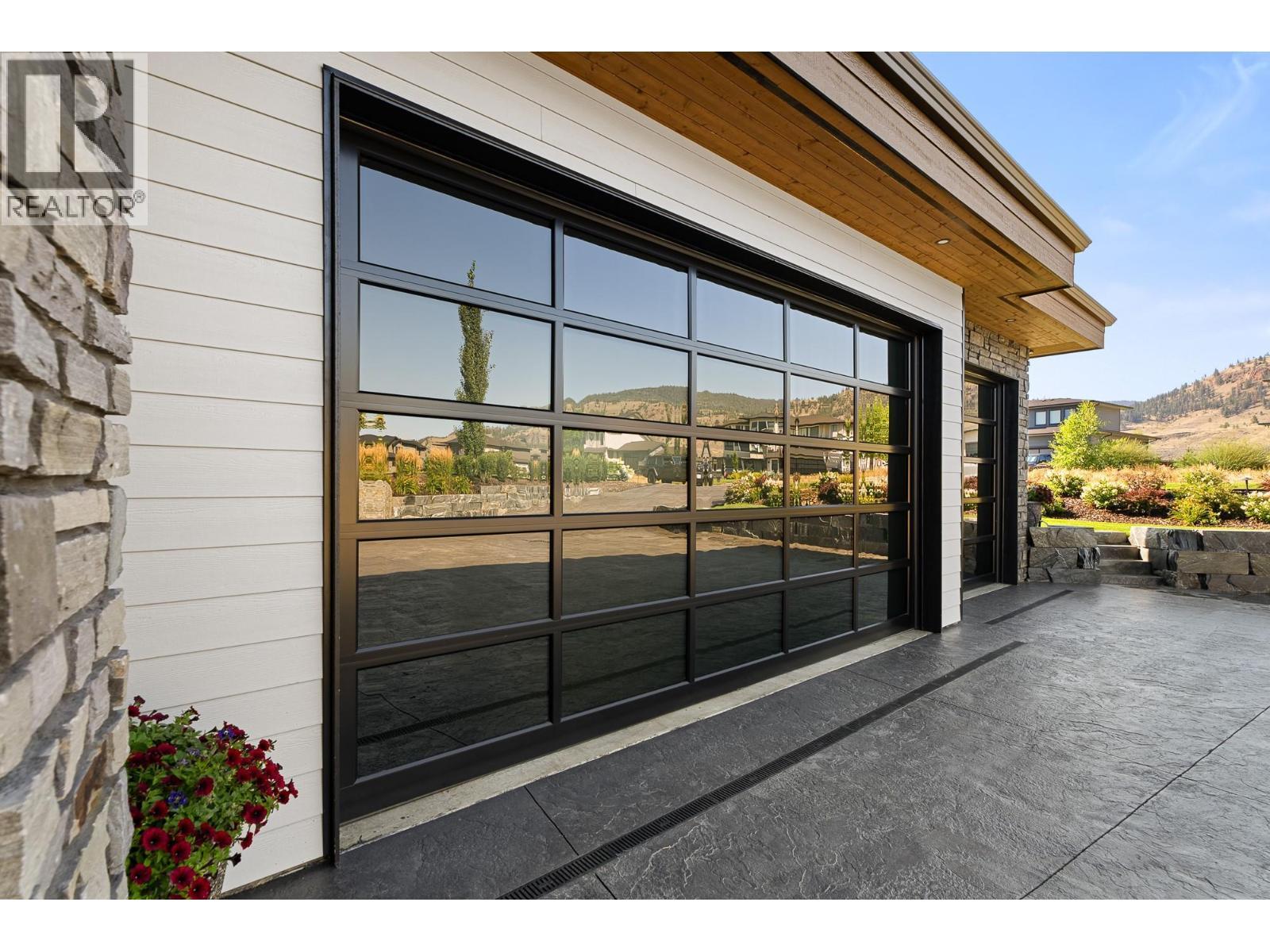 338 Rue Cheval Noir, Kamloops, BC - Outdoor With Exterior