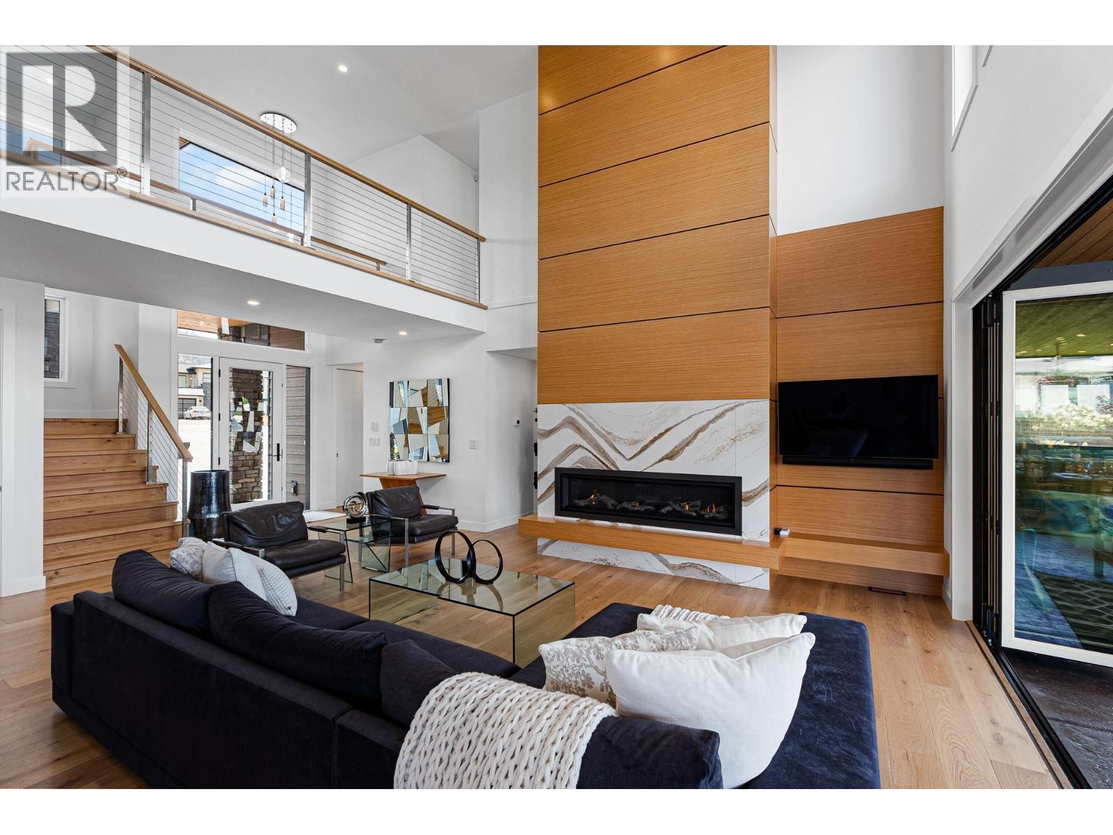 338 Rue Cheval Noir, Kamloops, BC - Indoor Photo Showing Living Room With Fireplace