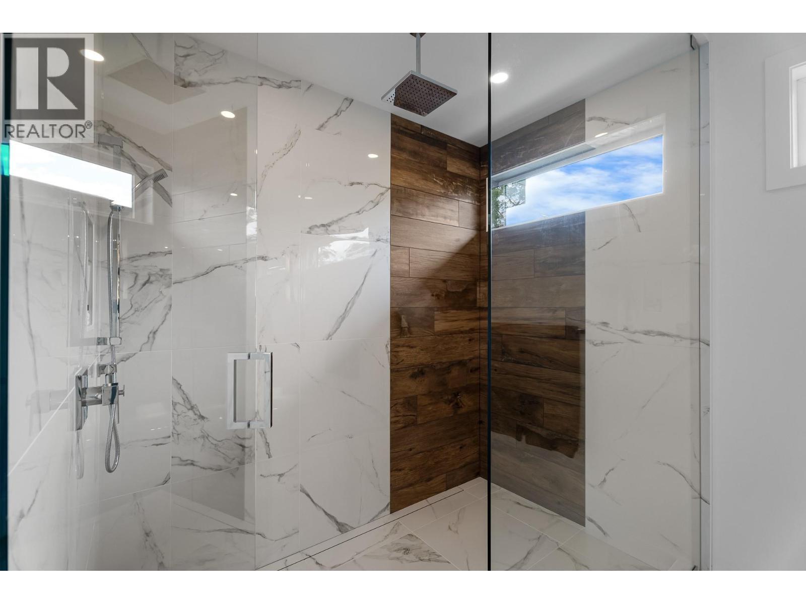338 Rue Cheval Noir, Kamloops, BC - Indoor Photo Showing Bathroom