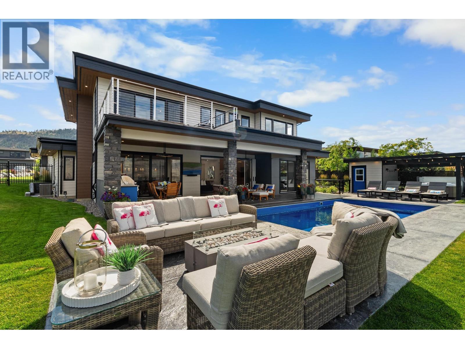 338 Rue Cheval Noir, Kamloops, BC - Outdoor With In Ground Pool With Deck Patio Veranda