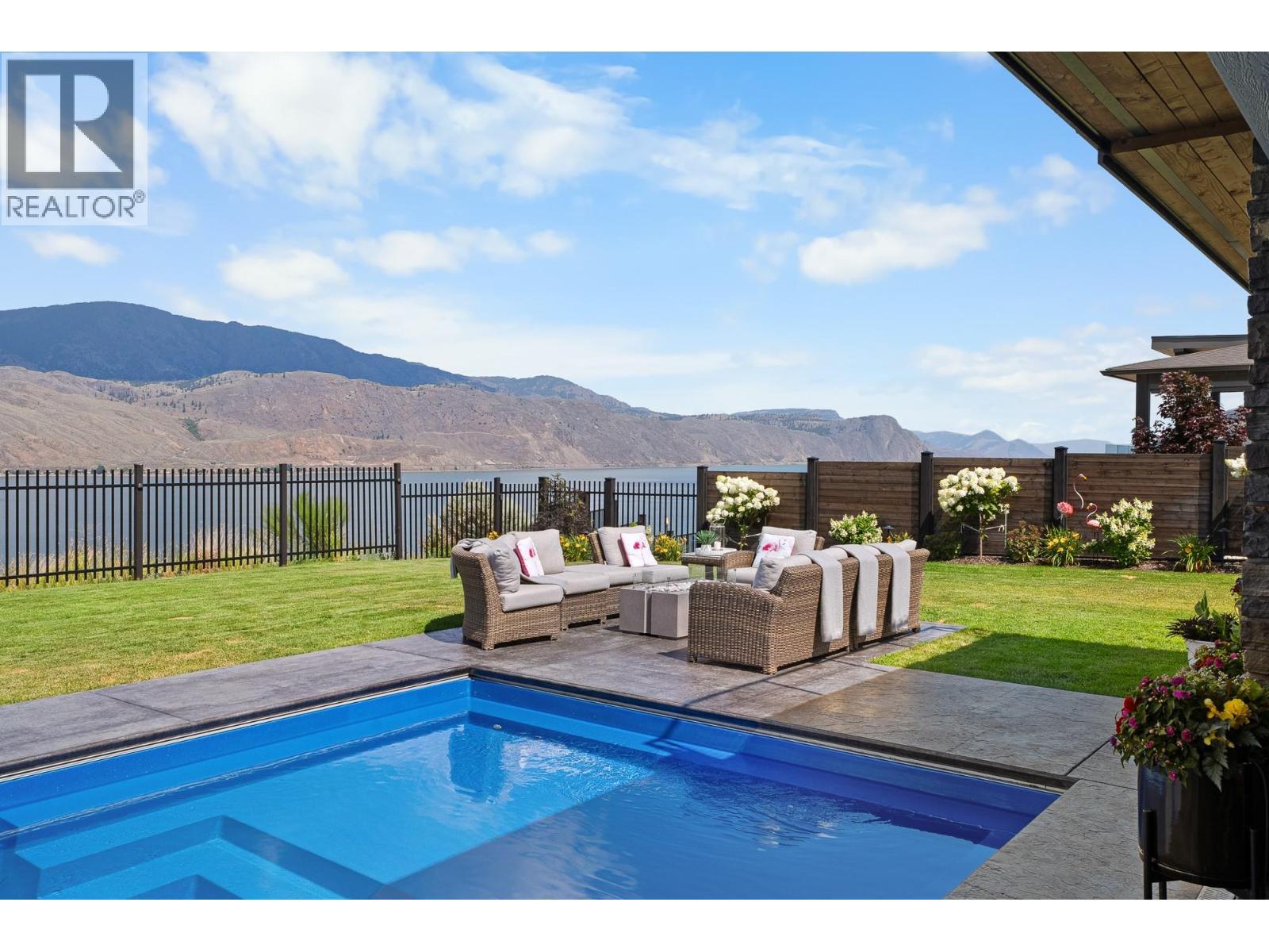 338 Rue Cheval Noir, Kamloops, BC - Outdoor With In Ground Pool