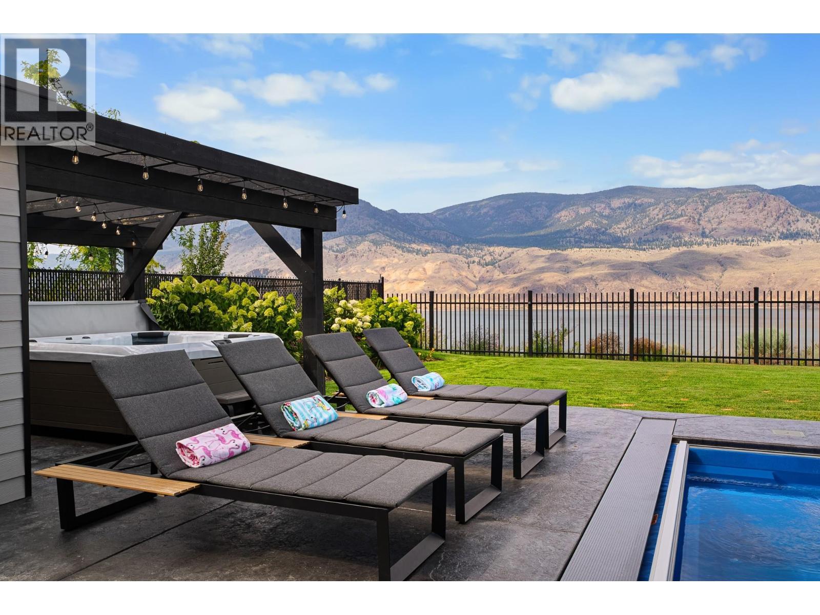 338 Rue Cheval Noir, Kamloops, BC - Outdoor With Deck Patio Veranda