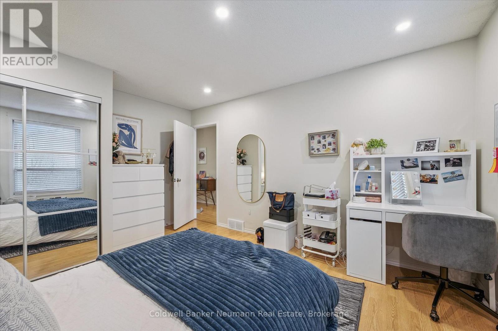79 Janefield Avenue, Guelph (Dovercliffe Park/Old University), ON - Indoor Photo Showing Bedroom