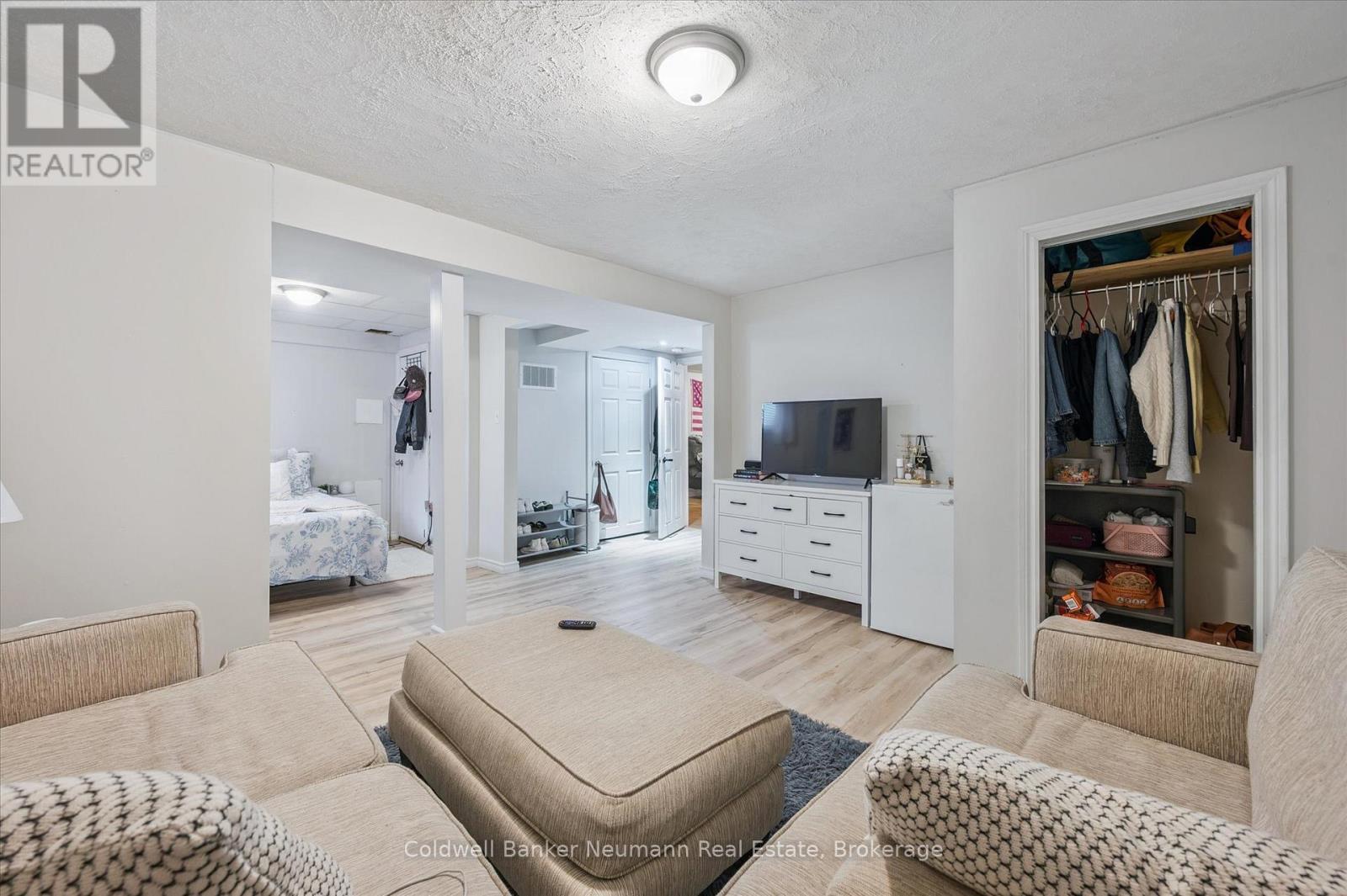 79 Janefield Avenue, Guelph (Dovercliffe Park/Old University), ON - Indoor