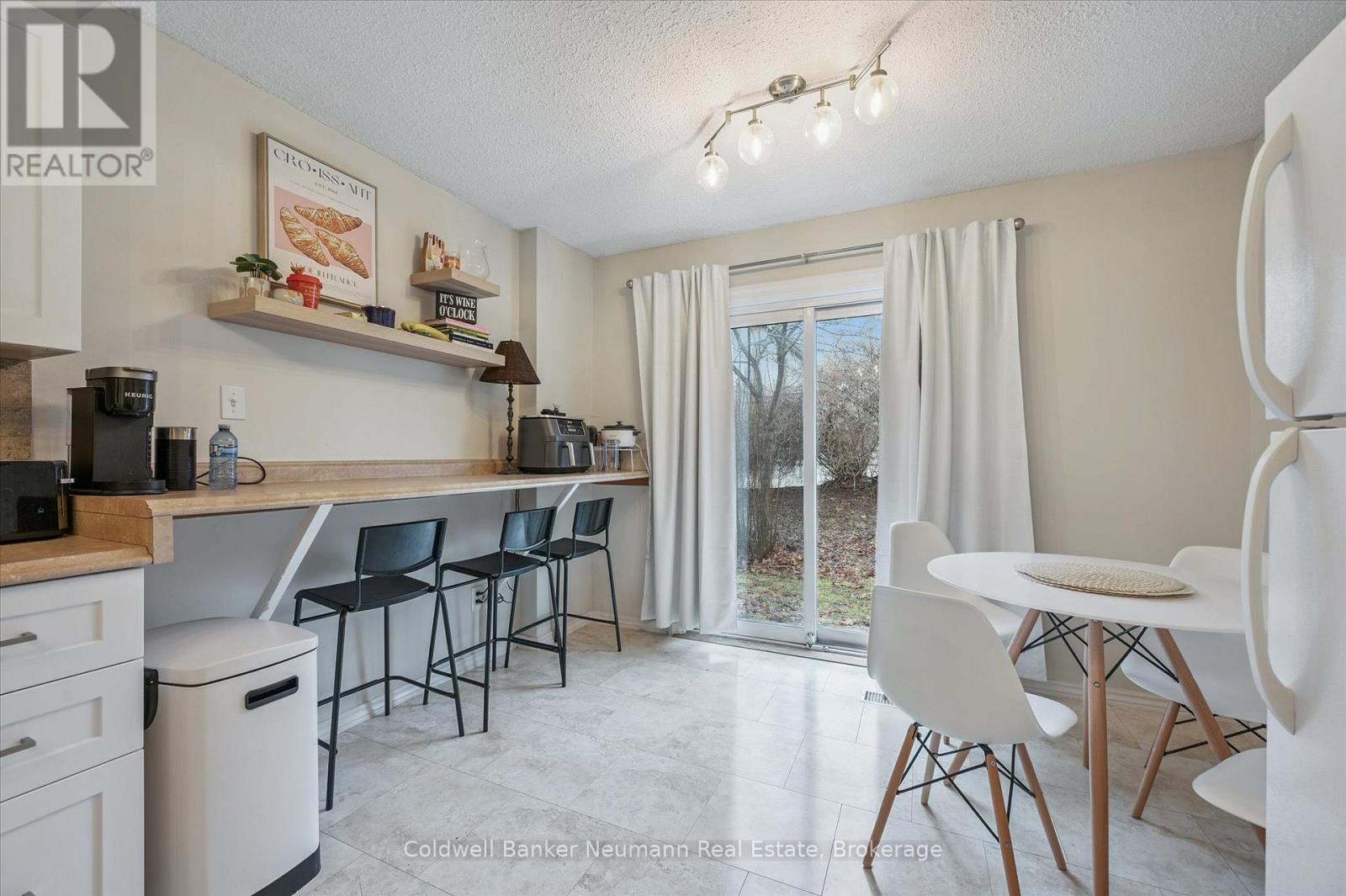 79 Janefield Avenue, Guelph (Dovercliffe Park/Old University), ON - Indoor