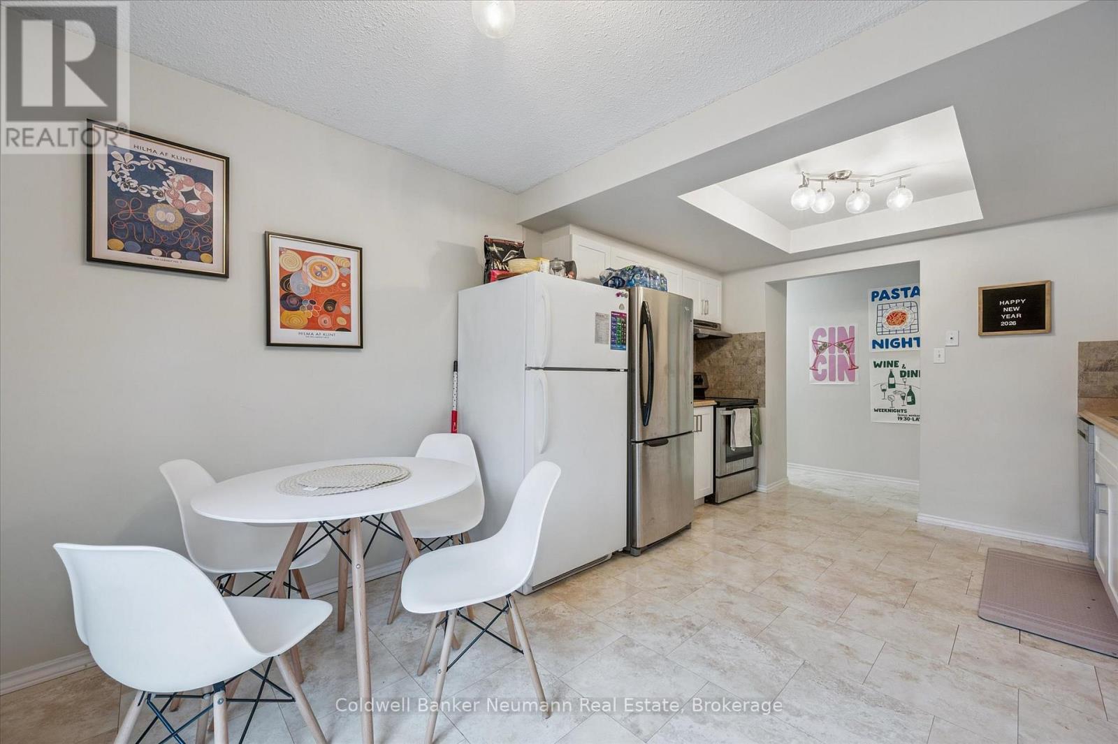 79 Janefield Avenue, Guelph (Dovercliffe Park/Old University), ON - Indoor Photo Showing Dining Room