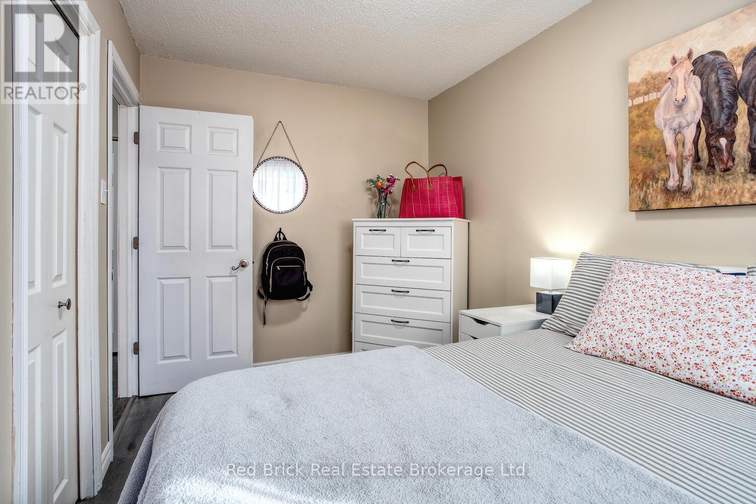 235 Wellington Street, Centre Wellington (Fergus), ON - Indoor Photo Showing Bedroom