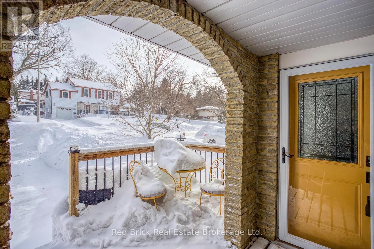 235 Wellington Street, Centre Wellington (Fergus), ON - Outdoor With Deck Patio Veranda