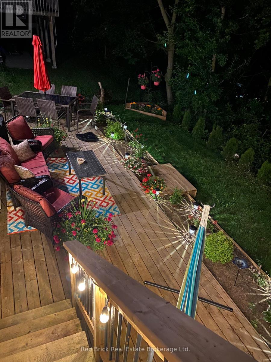 235 Wellington Street, Centre Wellington (Fergus), ON - Outdoor