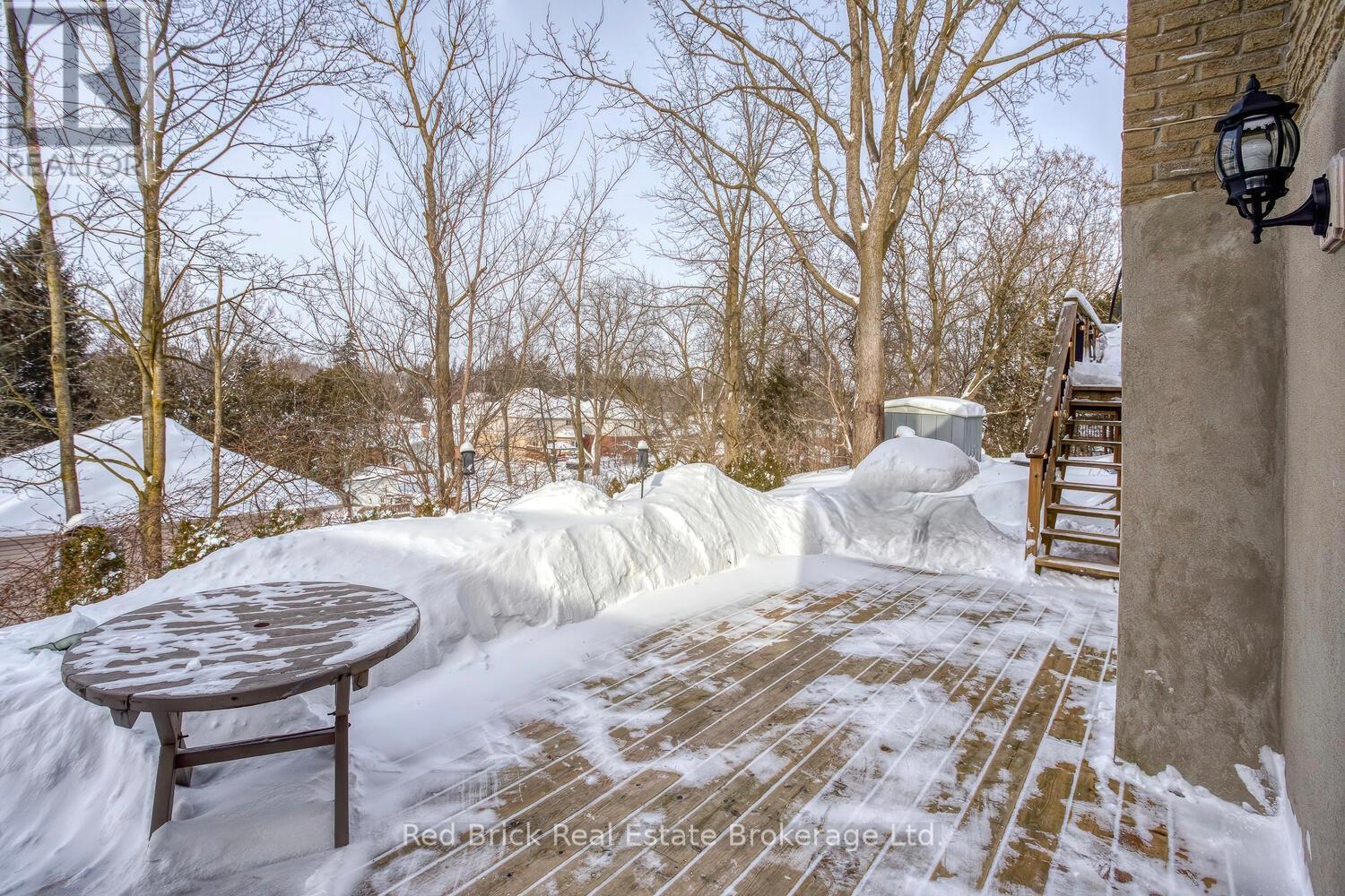 235 Wellington Street, Centre Wellington (Fergus), ON - Outdoor