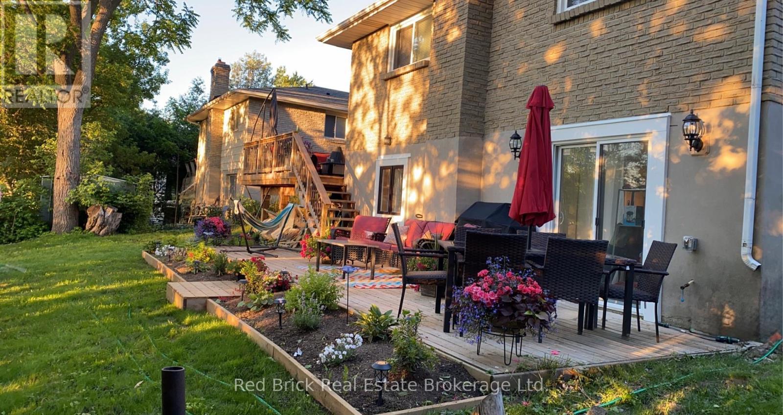 235 Wellington Street, Centre Wellington (Fergus), ON - Outdoor With Deck Patio Veranda