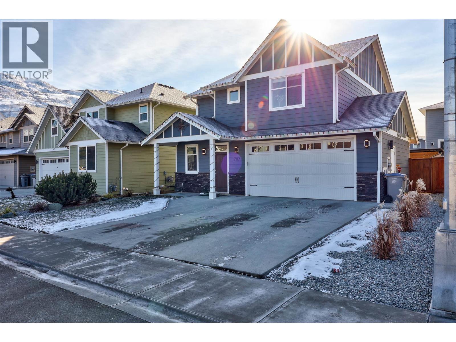 787 Stansfield Road, Kamloops, BC - Outdoor With Facade