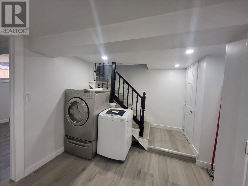 17 Clairmont Street, Sudbury, ON - Indoor Photo Showing Laundry Room