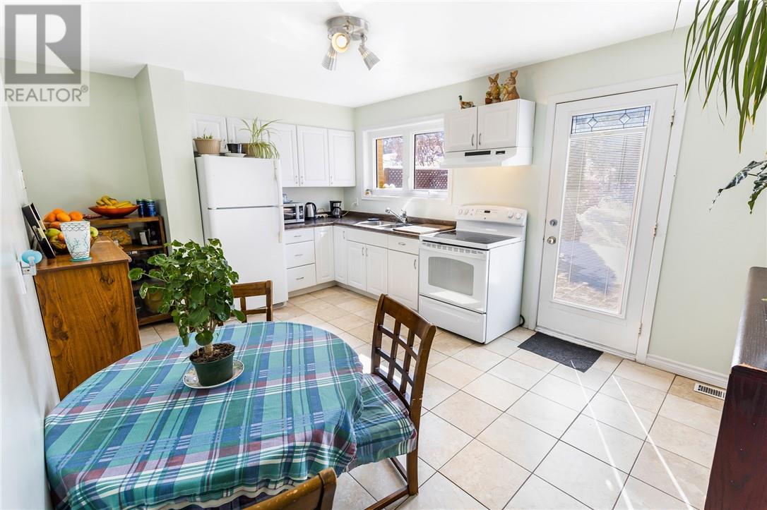 59 Kelsey Avenue, Sudbury, ON - Indoor